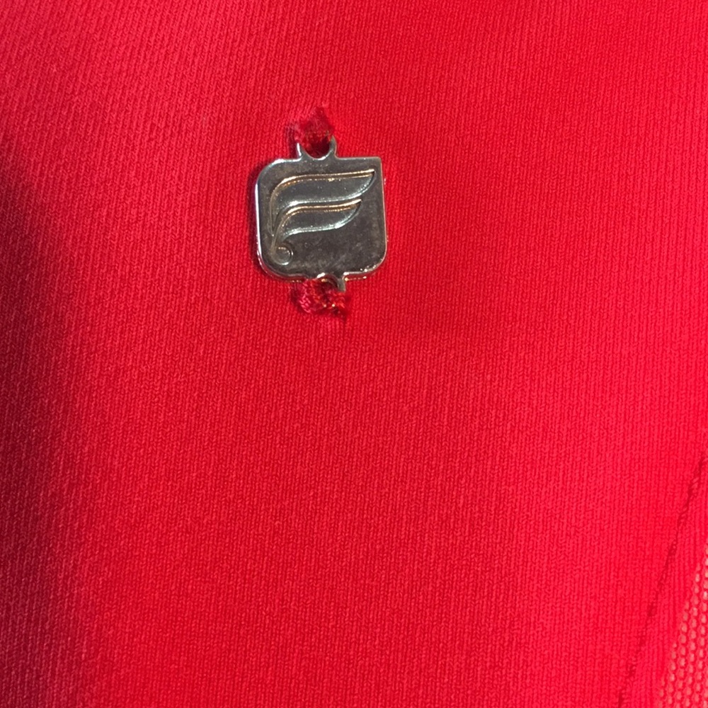 Fabletics red tank top with mesh on chest & back - Picture 3 of 3
